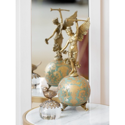 Фигурка "Ника на шаре" B948EC 4199