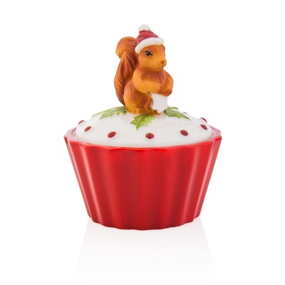 шкатулка с крышкой "Белочка в колпачке"